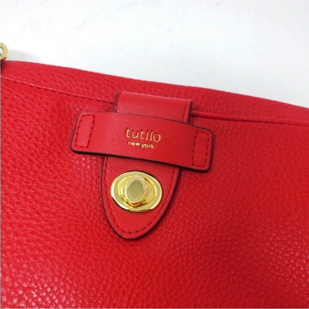 TUTILO New York Red Faux Leather Crossbody Bag With Gold Accents Like New! - Picture 3 of 8